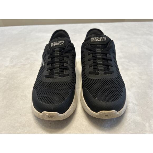 Skechers Women’s Shoes Size 8 Black GoWalk Slip Ins Memory Foam Comfort Running - Picture 2 of 9
